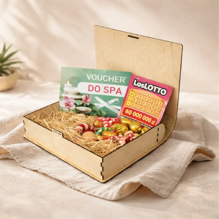 drewniane pudełko na pamiątki biżuterię i drobiazgi z grawerem