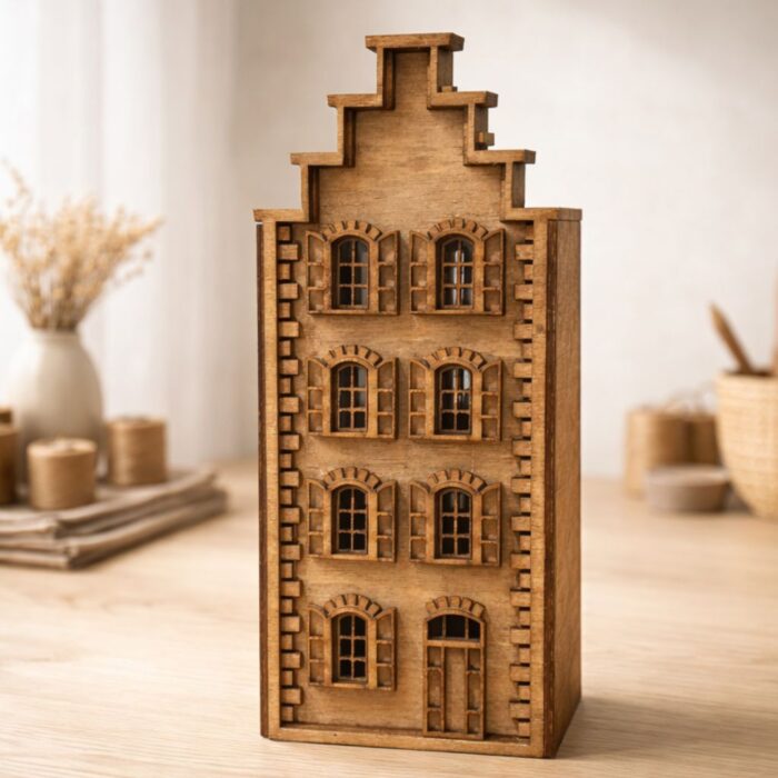 drewniany lampion domek ręcznie klejony